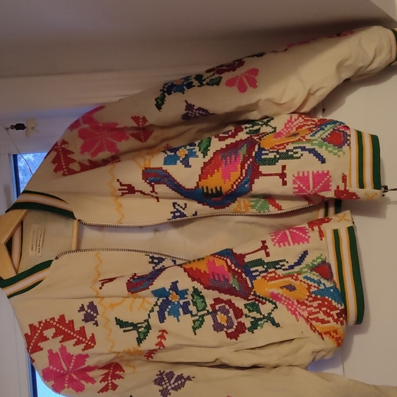 Urban Outfitter Bomber jacket - Picture 3 of 4